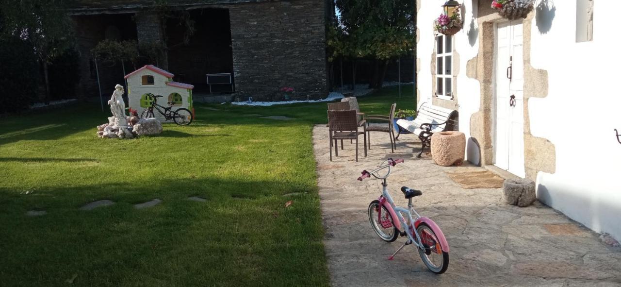 Casa Oute Guest House Sobrada Bagian luar foto